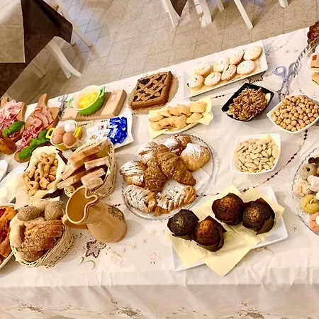 Oda ve Kahvaltı Maggi